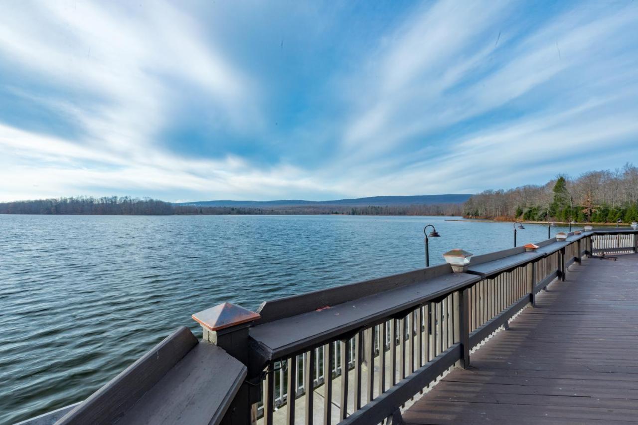 Crown Resorts At The Poconos Drums Exterior photo